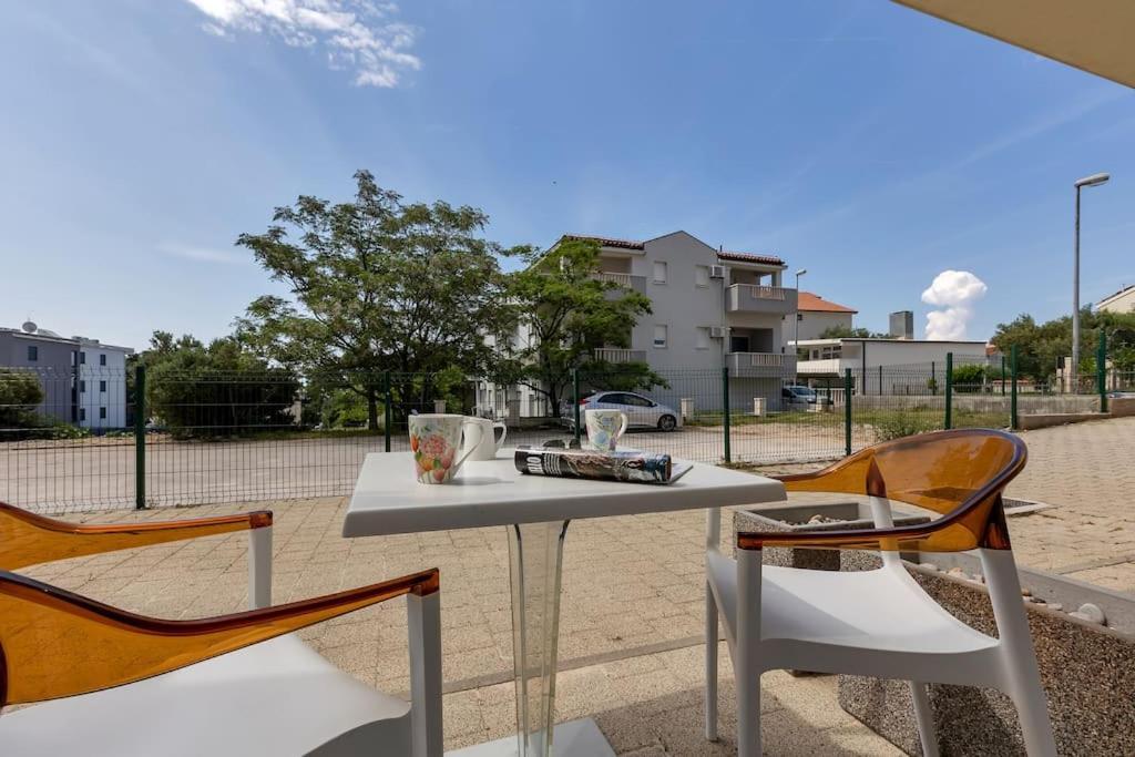 Brotis - Studioapartment - Makarska Exklusiv プロマイナ エクステリア 写真