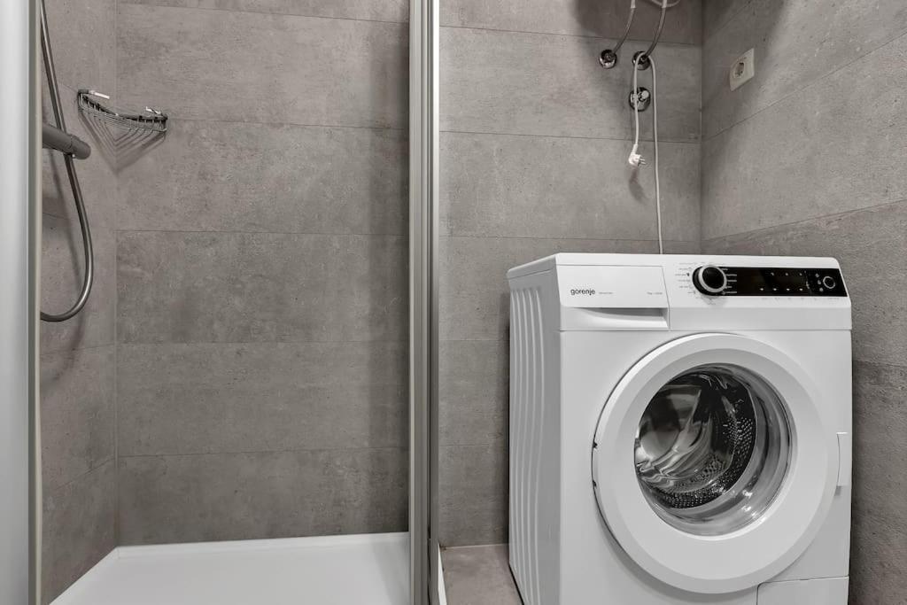 Brotis - Studioapartment - Makarska Exklusiv プロマイナ エクステリア 写真