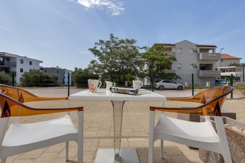 Brotis - Studioapartment - Makarska Exklusiv プロマイナ エクステリア 写真